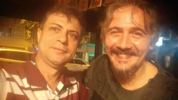 Na noite de 12 de abril, fui prestigiar meu talentoso amigo André Lucena, vocalista do grupo Quero-Quero, no seu show solo no Bar Tantan, em Porto Alegre. Ele incursionou pelo cancioneiro gaúcho, latino-americano e pela MPB com maestria. Grande momento!