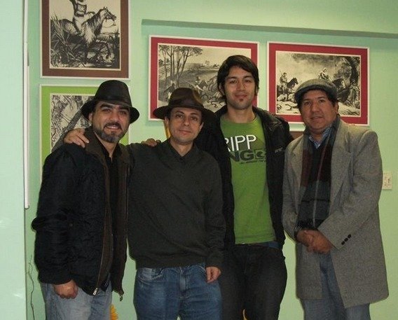 Com os músicos Cezar Tobio, Derly Oviedo e Cezar Brites na gravação do programa Chasque de Cultura (www.radioipe.com.br) em 20.6.2014.
